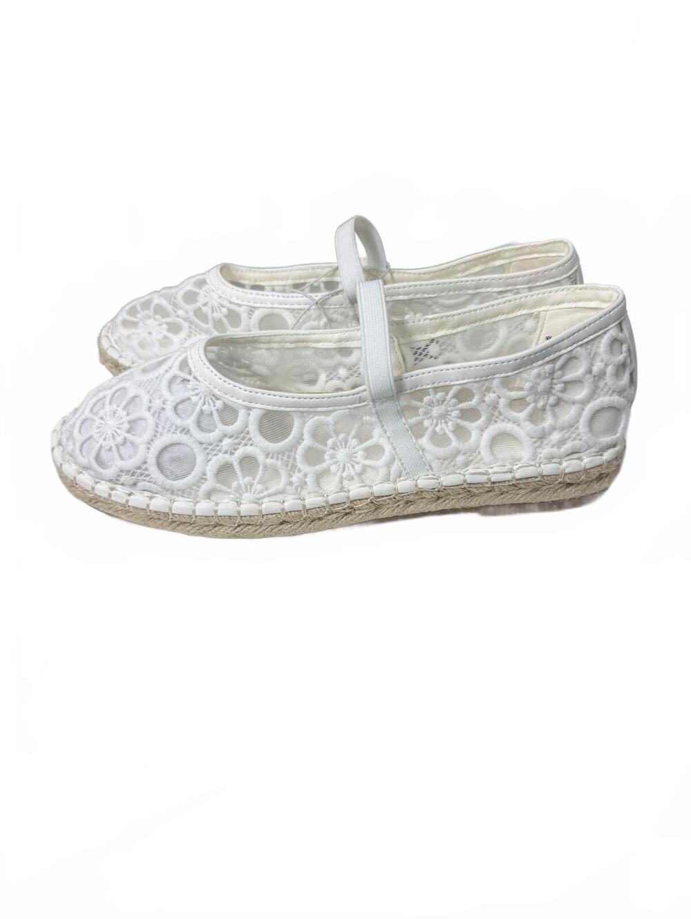Universal Thread Women's White Floral Lace Memory Foam Flats Size 9.5
